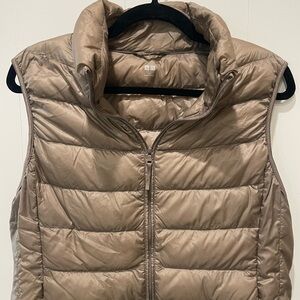 Uniqlo Tan Puffer Vest - Size L